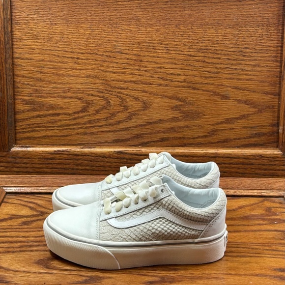 Vans Old Skool‎ Platform Leather Snake White Shoes - Picture 2 of 9